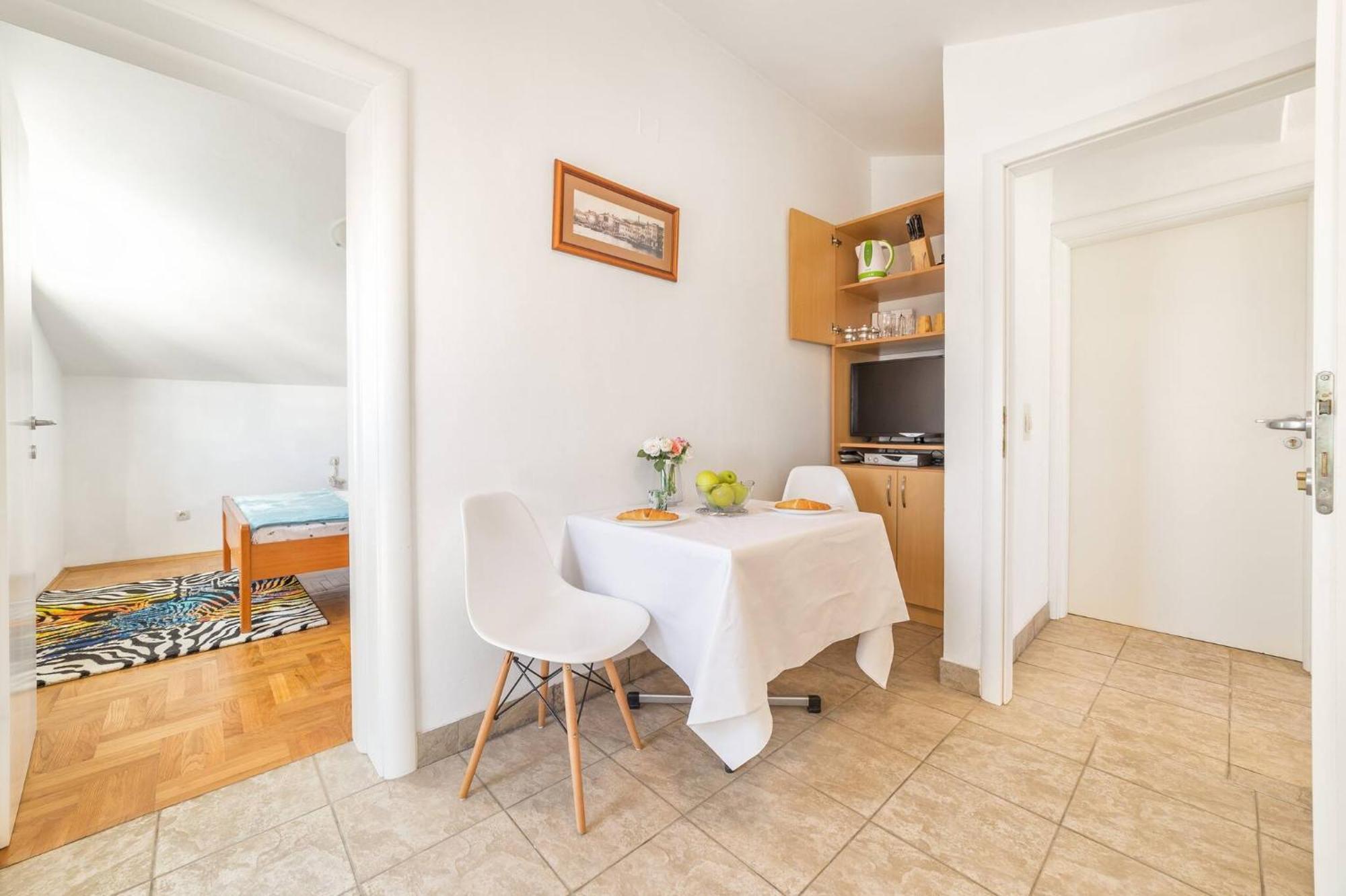 Appartement Nikol à Vodice Extérieur photo