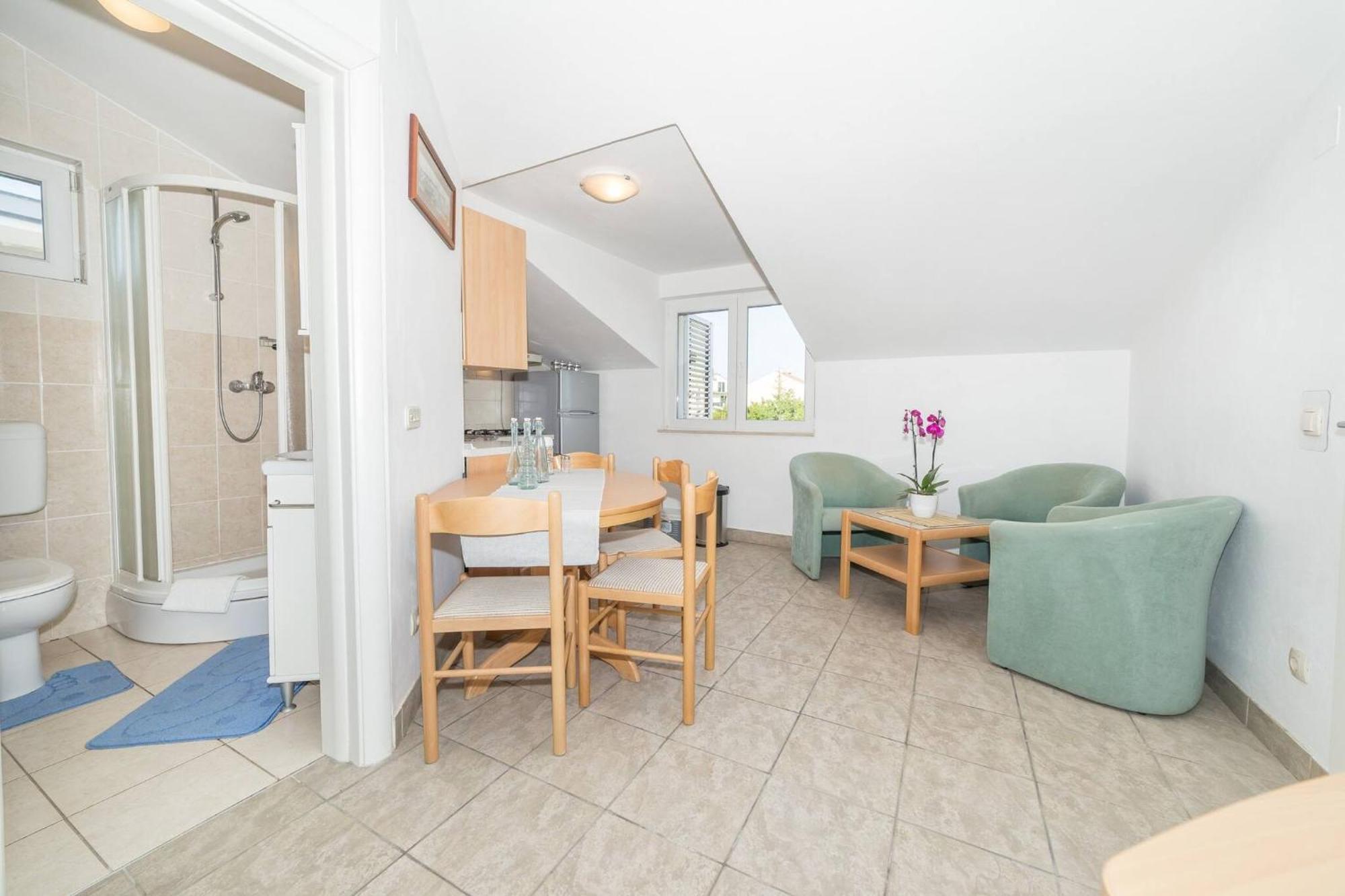 Appartement Nikol à Vodice Extérieur photo
